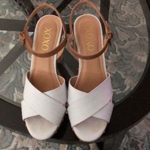 EUC XOXO HIGH HEEL SHOES SZ 7.5